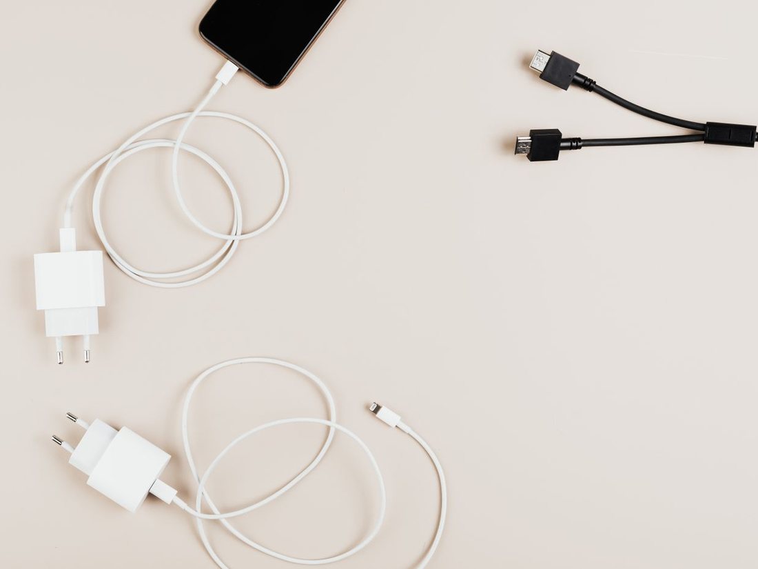 Chargers, cables and adaptors