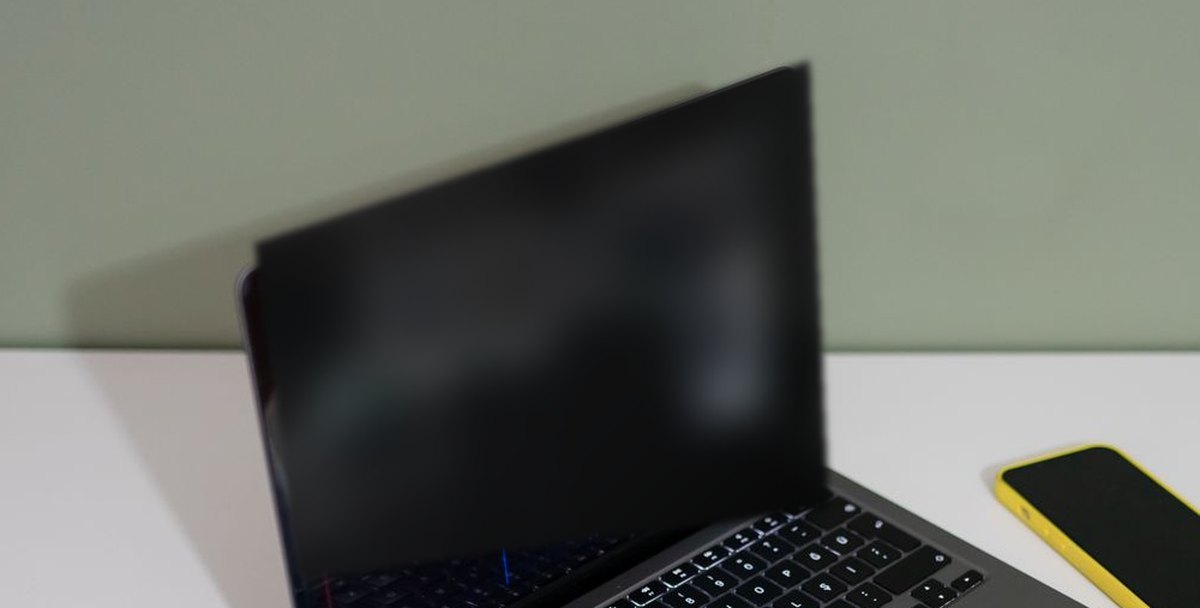 The same laptop after a new display was fitted