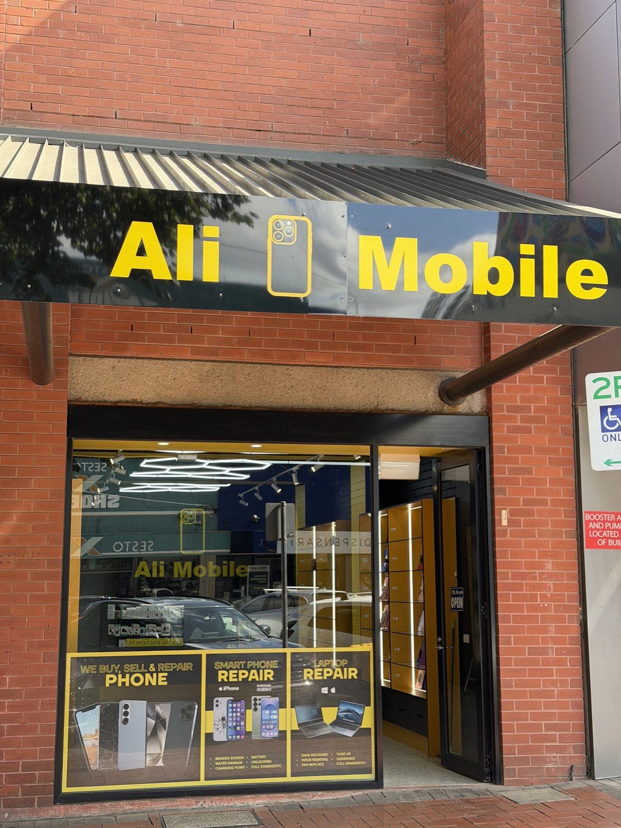 Ali Mobile shopfront on Watton St, Werribee